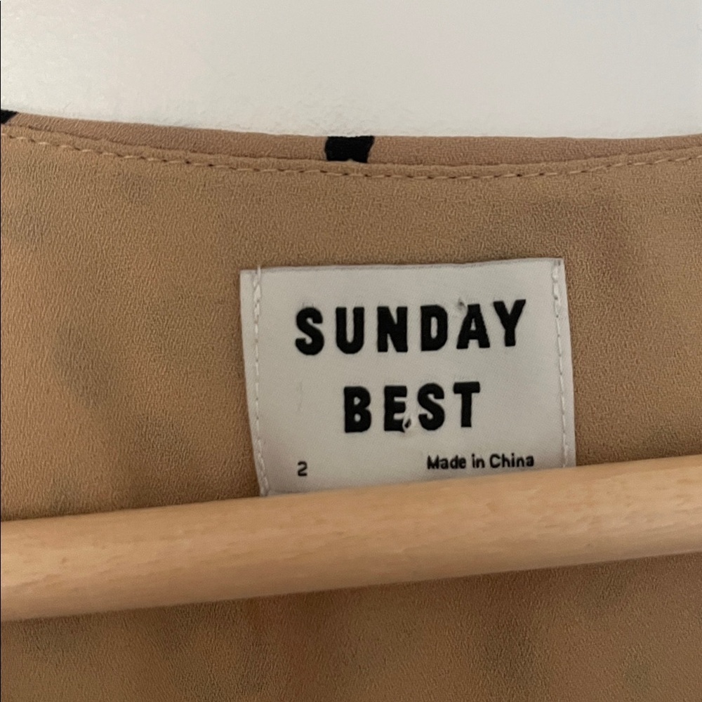 Aritzia Sunday Best Savoy Wrap Dress in size 2 - Picture 4 of 9